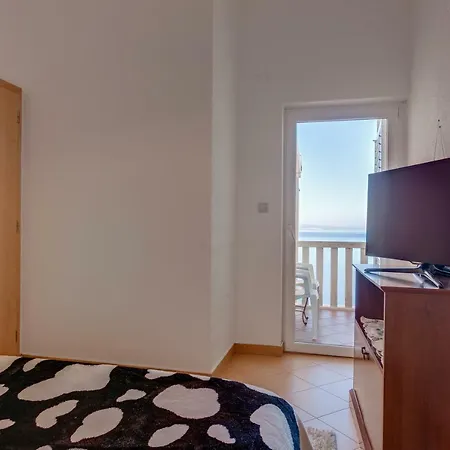 Nemira * Omiš